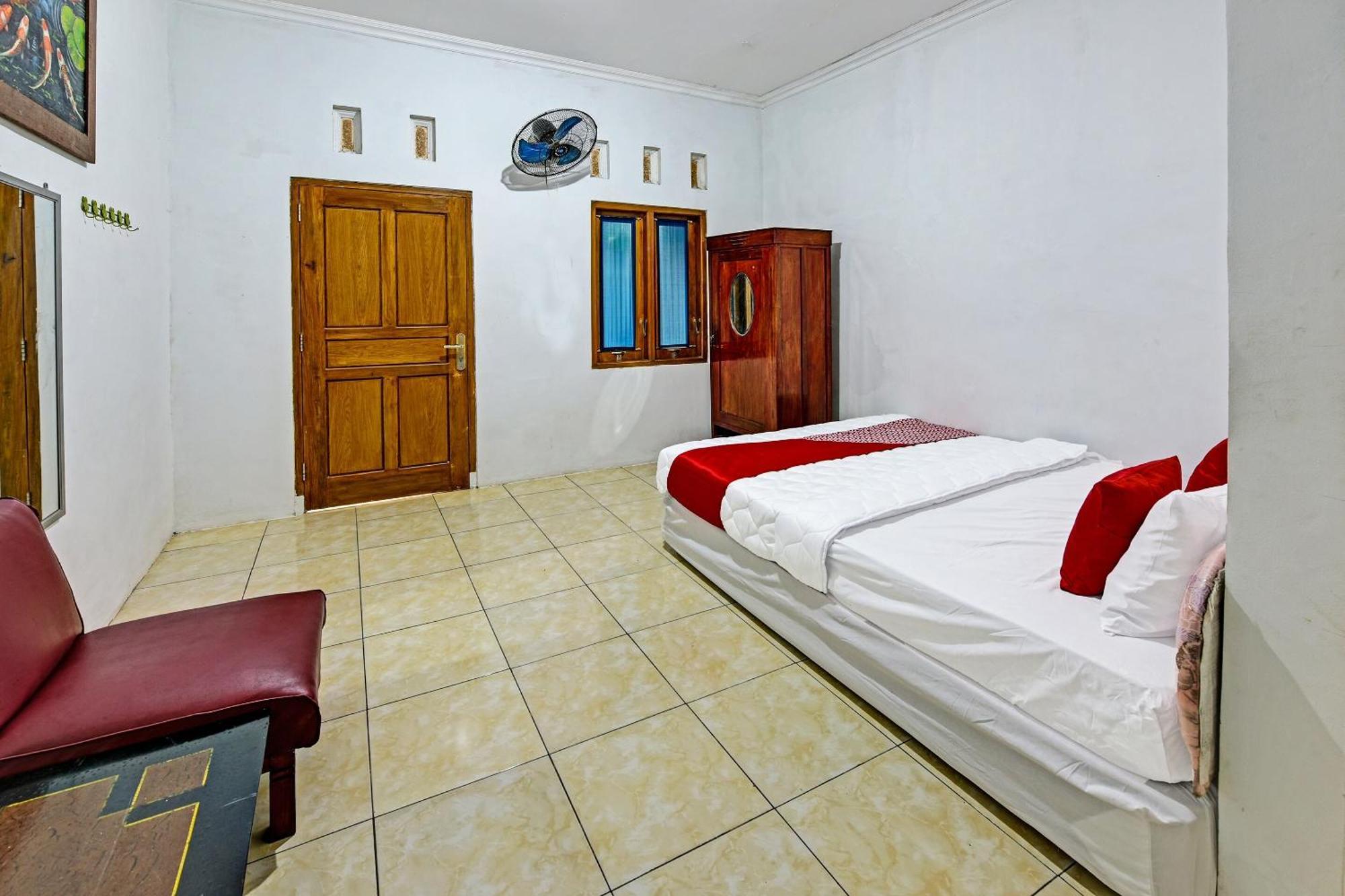 Spot On 91372 Wisma Bulin Purwokerto Bagian luar foto