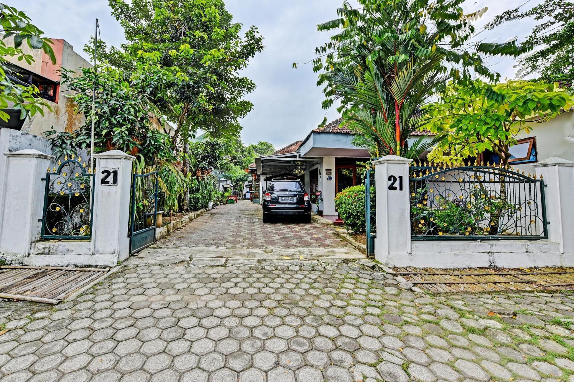 Spot On 91372 Wisma Bulin Purwokerto Bagian luar foto
